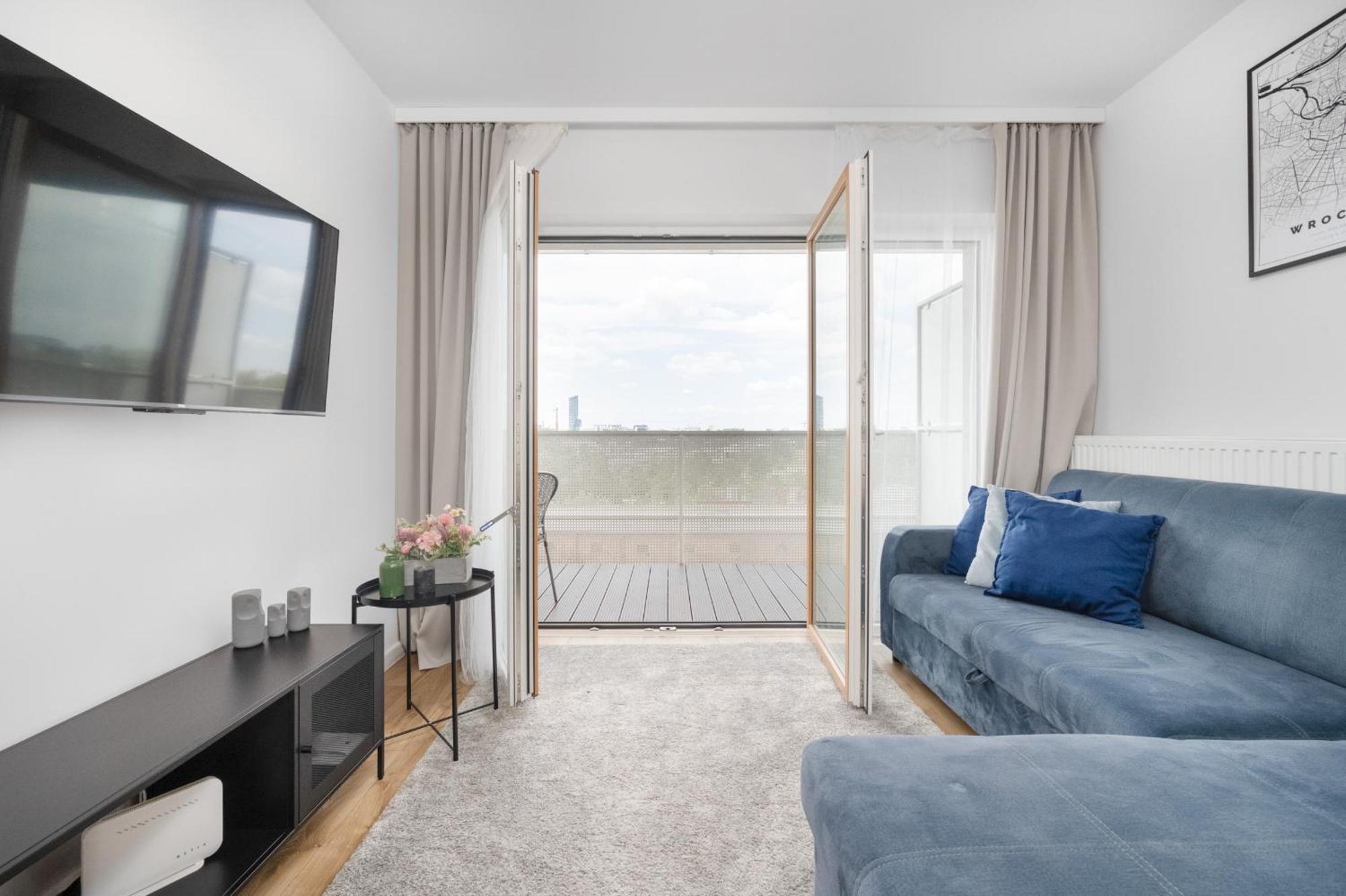 Klasyczny Apartament Z Balkonem We Wroclawiu By Noclegi Renters Kültér fotó